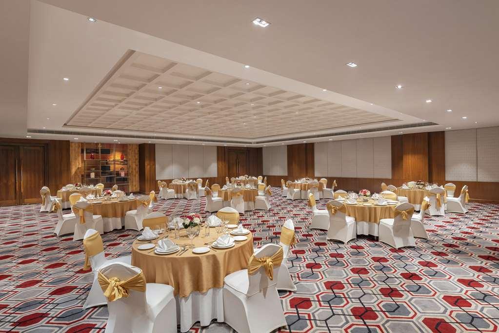 Doubletree By Hilton Gurgaon New Delhi Ncr Hotel Restaurant foto